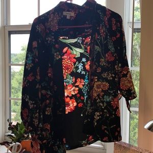 Flower patterned/Black cardigan.
